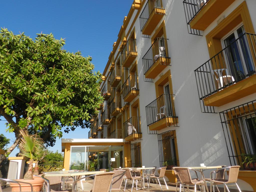 Hotel Balneario De Chiclana ชิกลานา เด ลา ฟรอนเตรา ภายนอก รูปภาพ