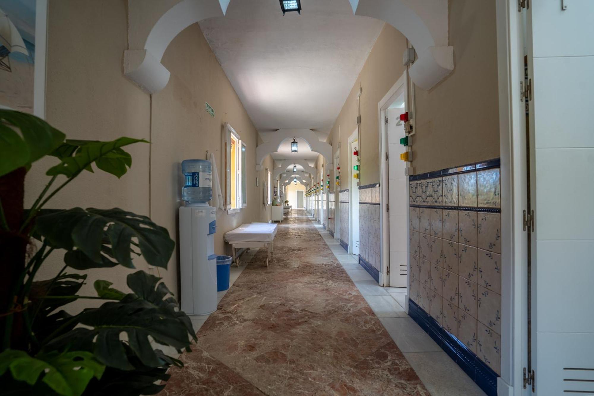 Hotel Balneario De Chiclana ชิกลานา เด ลา ฟรอนเตรา ภายนอก รูปภาพ