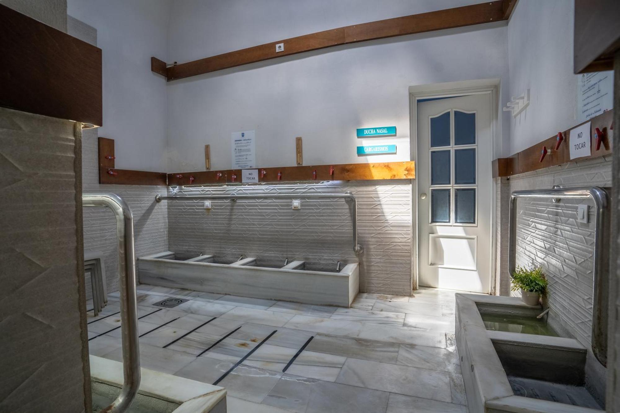 Hotel Balneario De Chiclana ชิกลานา เด ลา ฟรอนเตรา ภายนอก รูปภาพ