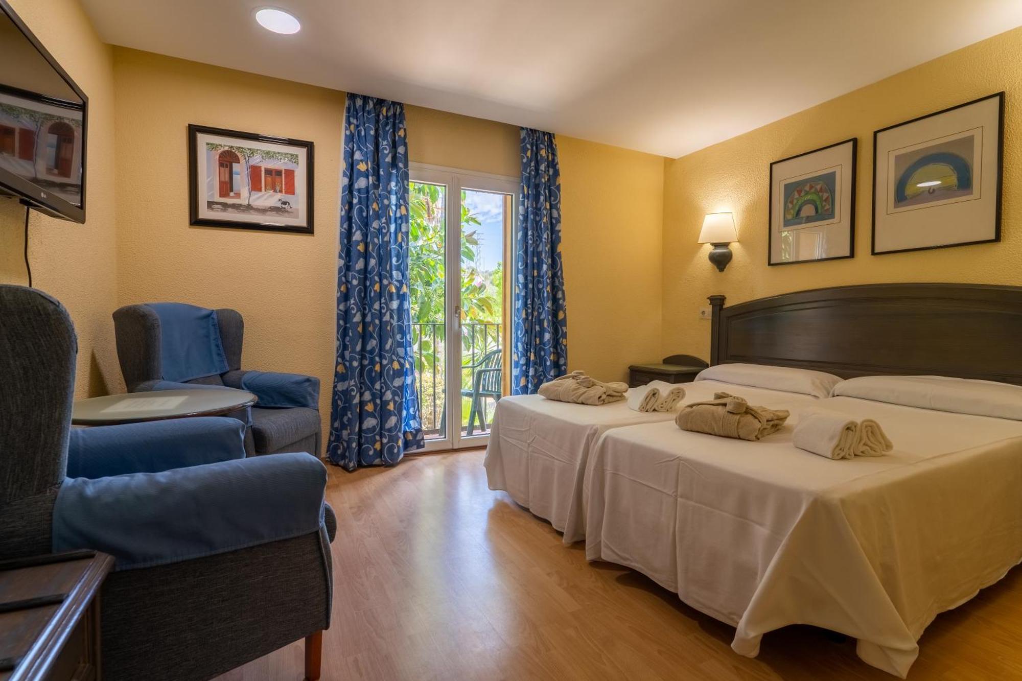 Hotel Balneario De Chiclana ชิกลานา เด ลา ฟรอนเตรา ภายนอก รูปภาพ